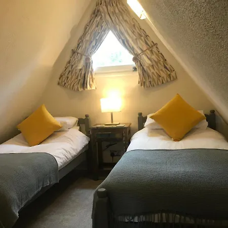 Foxes Sea Side Retreat Deluxe Chalet Is A Lovely Holiday Home Tucked Away On The Kent Coast Kingsdown  Exterior photo