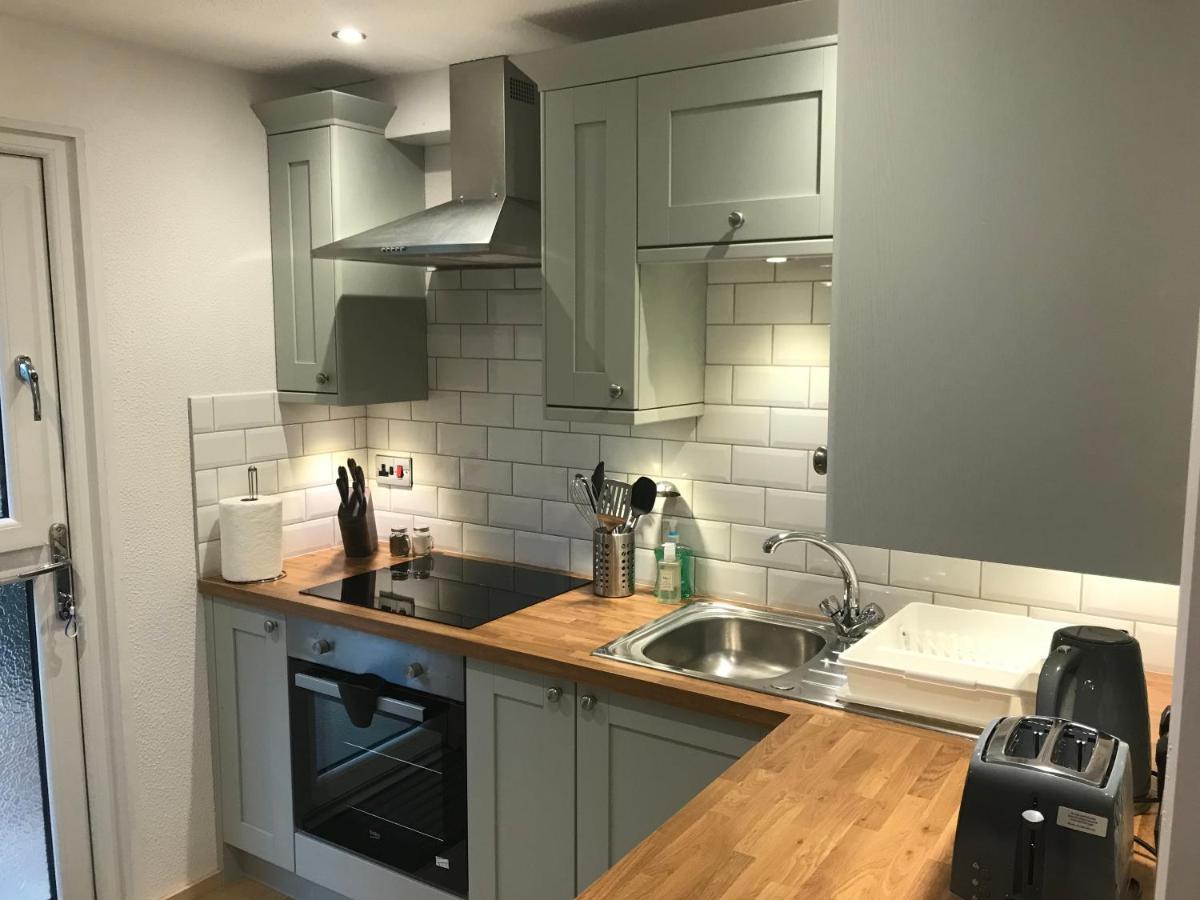 Foxes Sea Side Retreat Deluxe Is A Lovely Tucked Away On The Kent Coast *