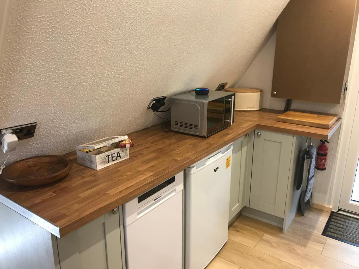 Foxes Sea Side Retreat Deluxe Is A Lovely Tucked Away On The Kent Coast Kingsdown (Deal)